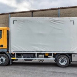 foto Volvo FL 210