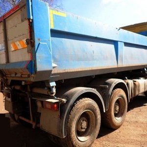 foto 6x6 tipper 34t Volvo bed automat