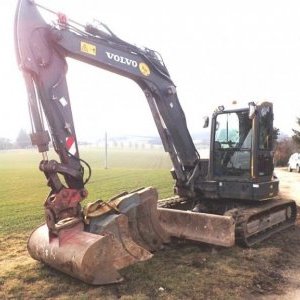 foto 8.8t excavator 4buckets Volvo ECR88D tracked