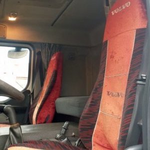 foto EUR5 Volvo 7.5m 19.5t bed lowdeck-trailer air sail FE320